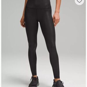 Lululemon Wunder Train High-Rise Tight 28"
Foil Size 6